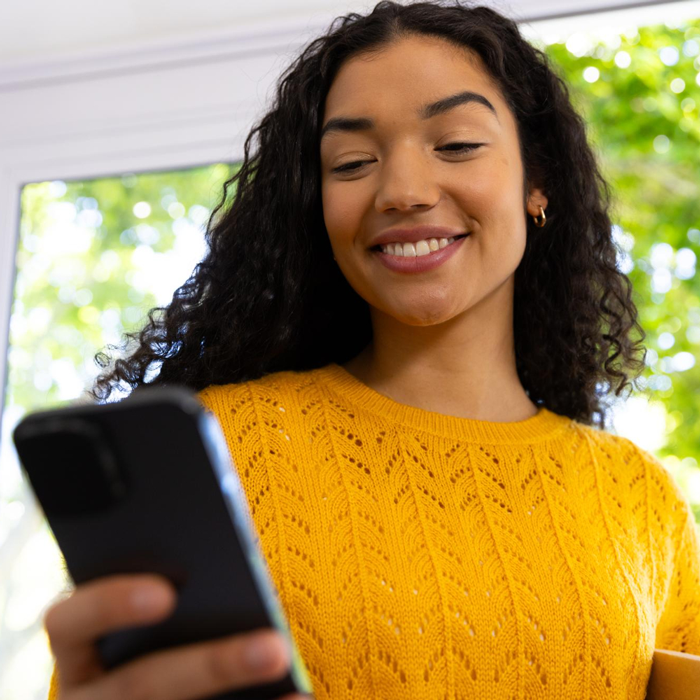 Person using REI LoanDoc app